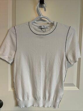 Zara White Short Sleeve Top with Black Contrast Stitching